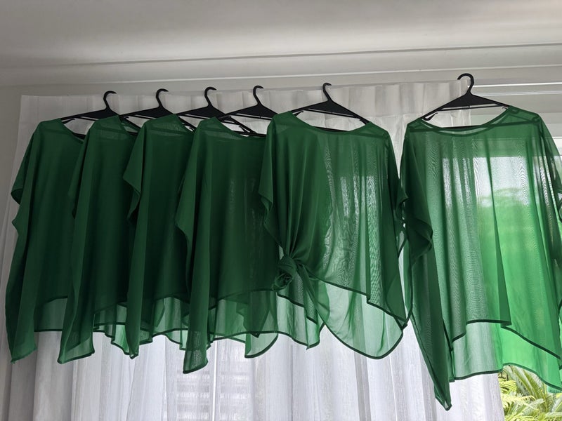Uniform tops Carousel 4