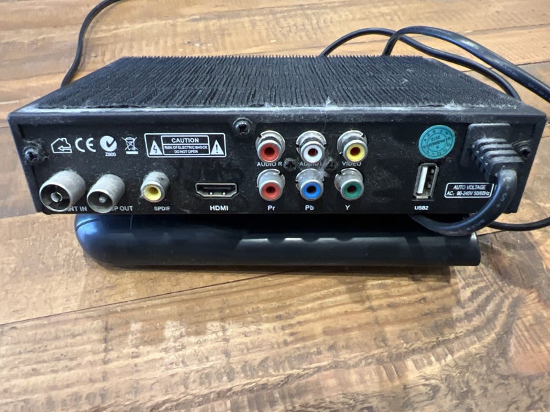Dish TV - SatBox - Freeview Box and remote T1000 Carousel 2