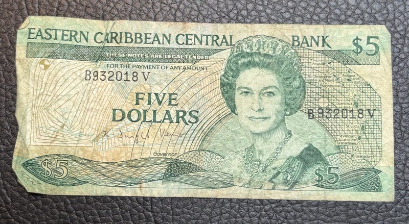 Eastern Caribbean $5 note 1980s? Carousel 1