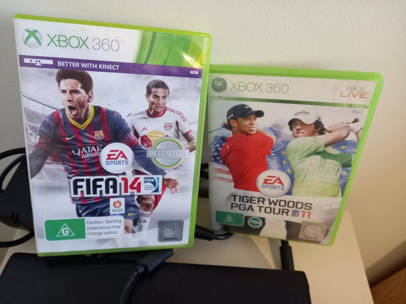 Xbox 360 console + 2 controllers + 2 games Carousel 8