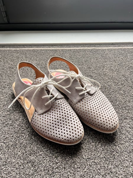 Rollie sling back shoe Carousel 3