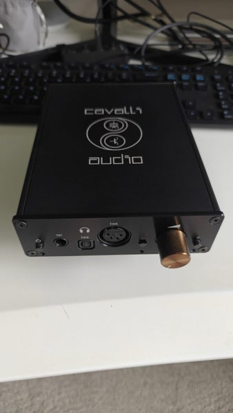 Cavali Audio Liquid Carbon Headphone amp Carousel 2