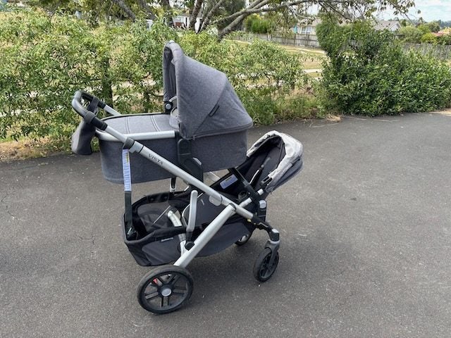 UPPABaby Vista V2 Stroller Carousel 2