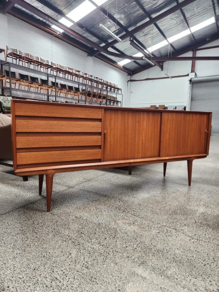 Gunni Omann Sideboard Carousel 1