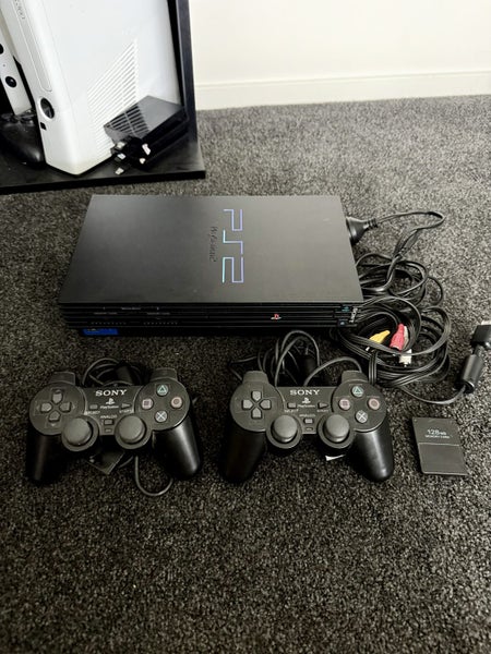 PlayStation 2 Console + 17 Games Carousel 2
