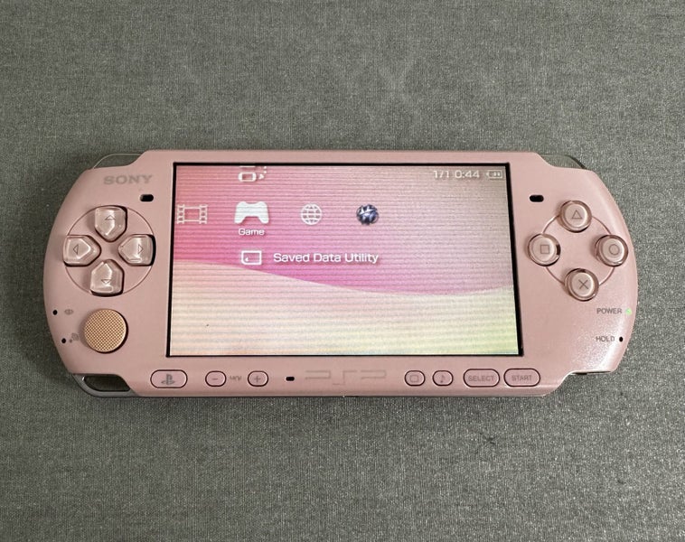 PlayStation Portable (PSP) 3000 – Carnival Pink | 64GB | Custom Firmware Carousel 2