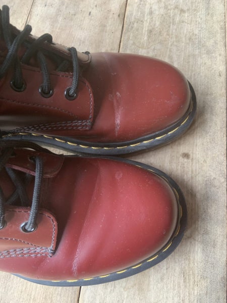 Dr Martens cherry red Carousel 2