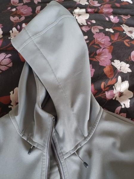 Macpac softshell coat Carousel 2