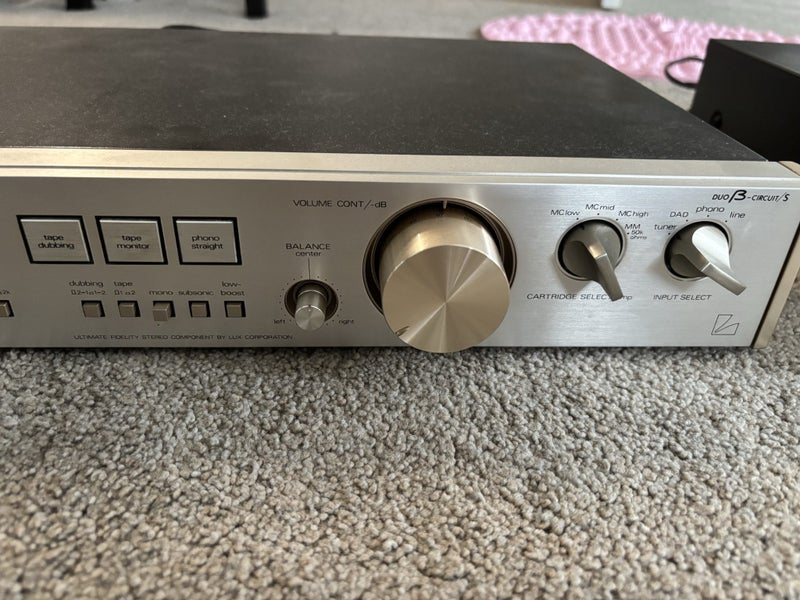 LUXMAN stereo power amplifier C-02 Carousel 1