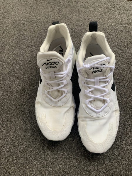 Nike Air 270 React64419681541121110