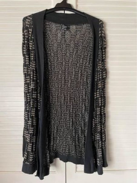 Kilt mesh cardigan - Size 8 Carousel 1