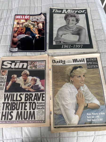 Princess Diana Memorabilia Magazine and Newspapers x4 Carousel 1