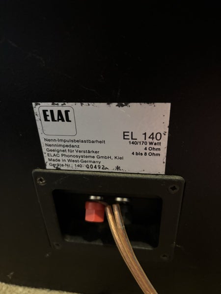 ELAC Speaker EL 140 Carousel 2