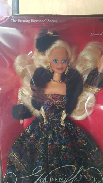 Vintage 1993 Golden Winter Barbie Doll Carousel 2