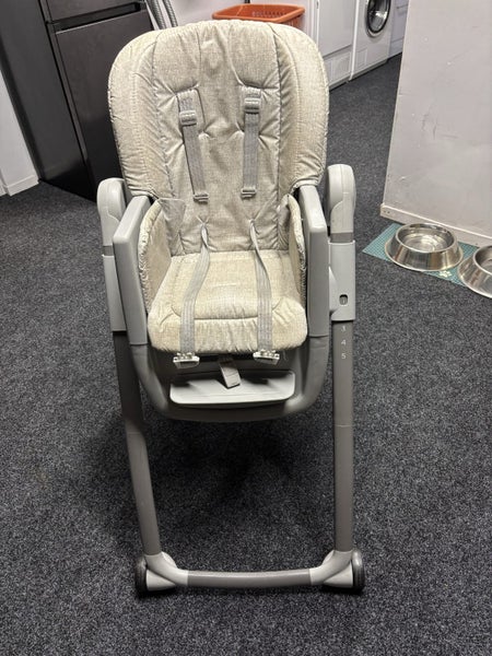 Joie High Chair Carousel 1