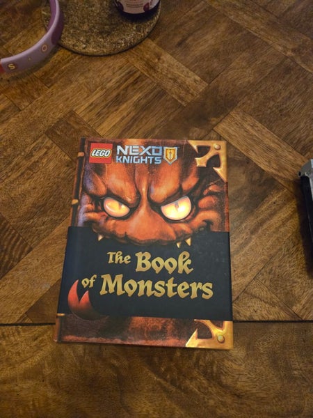 Nexoknights LEGO Book(The Book of Monster) Carousel 1