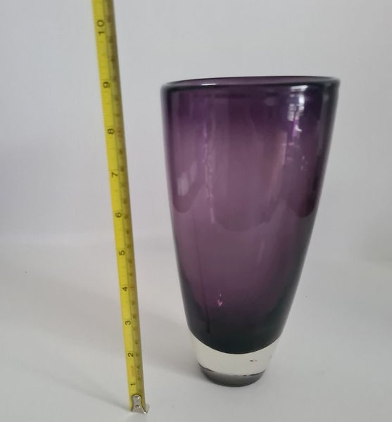 Elegant Purple Glass Vase Carousel 2
