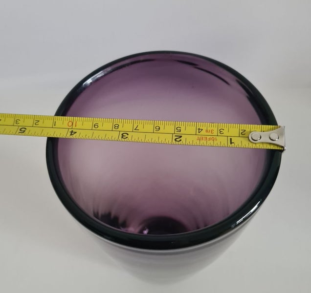Elegant Purple Glass Vase Carousel 4