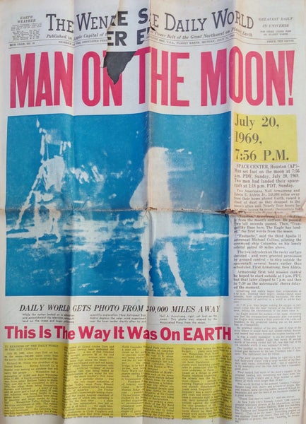 Man On The Moon – Newspaper July 21 1969 Carousel 2