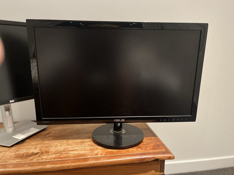 Xbox series S with full gaming setup Carousel 14