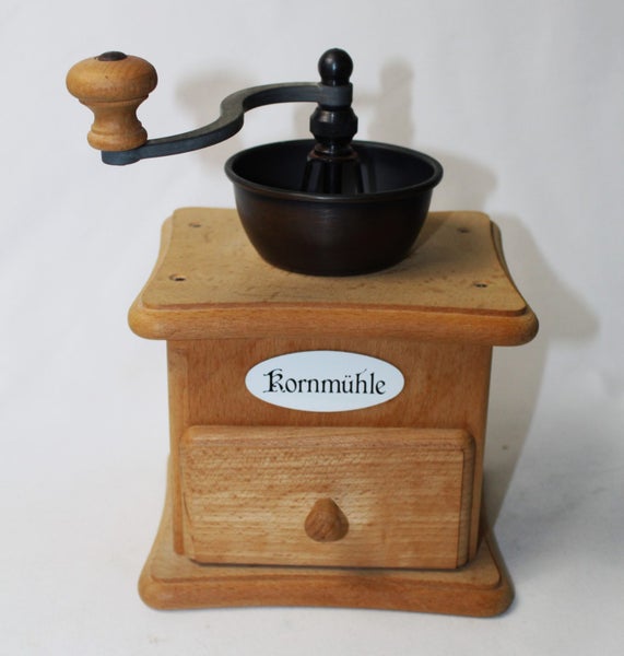 +++ VINTAGE WEST GERMAN "ZASSENHAUS" MANUAL COFFEE GRINDER +++ Carousel 1
