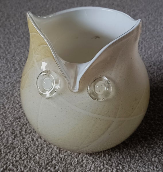 Art Glass Owl Vase Carousel 1