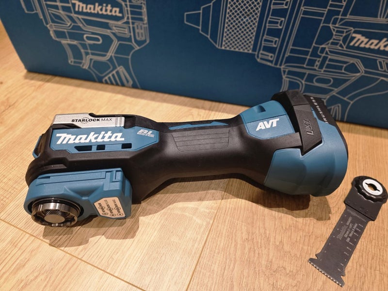 Makita DTM52 Oscillating Multi-Tool (Skin Only) Carousel 1