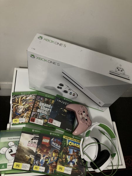 1tb console + 7 games Carousel 2