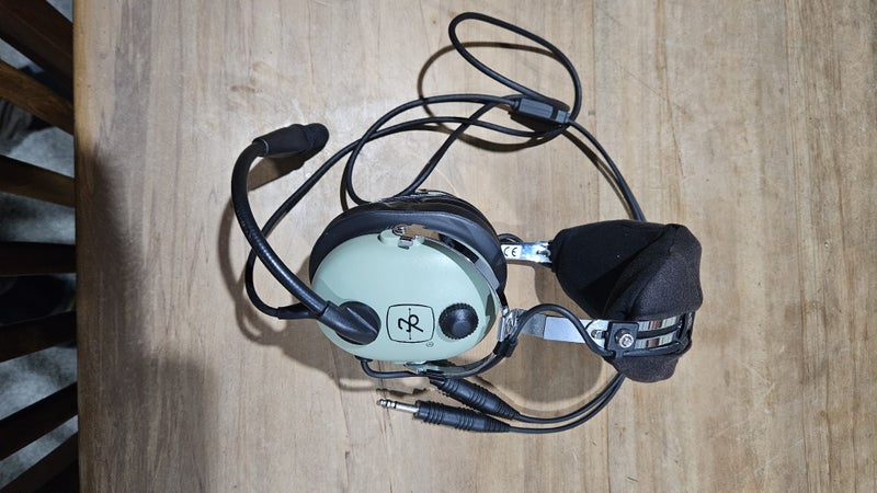 Aviation headset Carousel 2