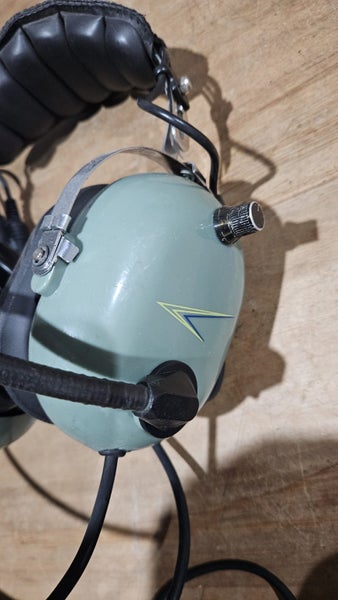 Aviation headset Carousel 4