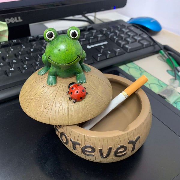 Ashtray For Cigarette Creative Ashtray With Lid Home Decoration Carousel 1