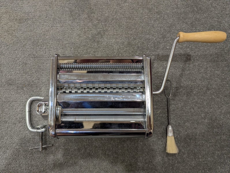 Vintage Esccelsa Modello Depositato Pasta Maker Carousel 1