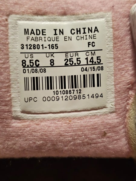 NIKE Girl's shoes. White with pink trim. 8.5US - 25.5EU. Carousel 3
