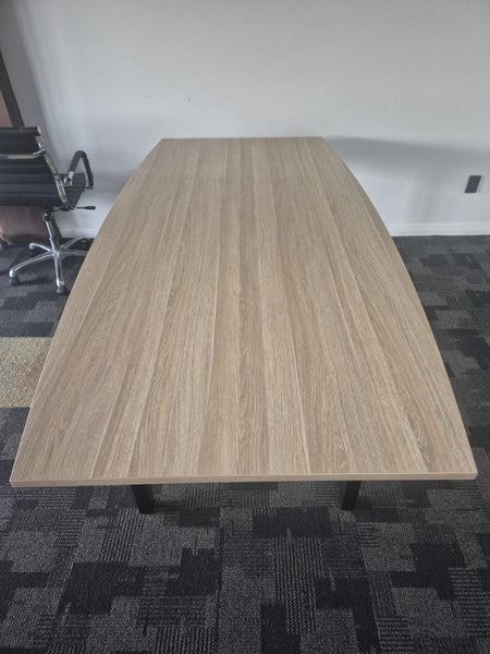 Office Furniture - Table and Chairs Carousel 2
