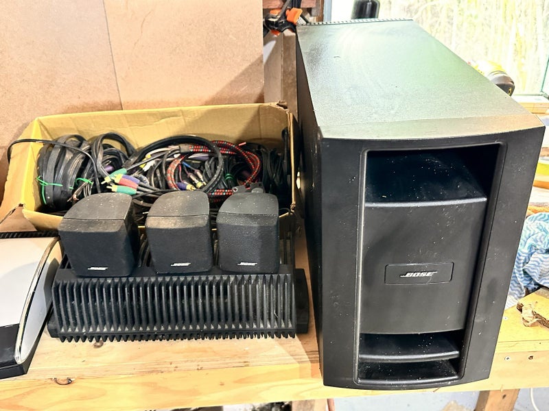 Bose Media Center Lifestyle Amp and speakers Carousel 2