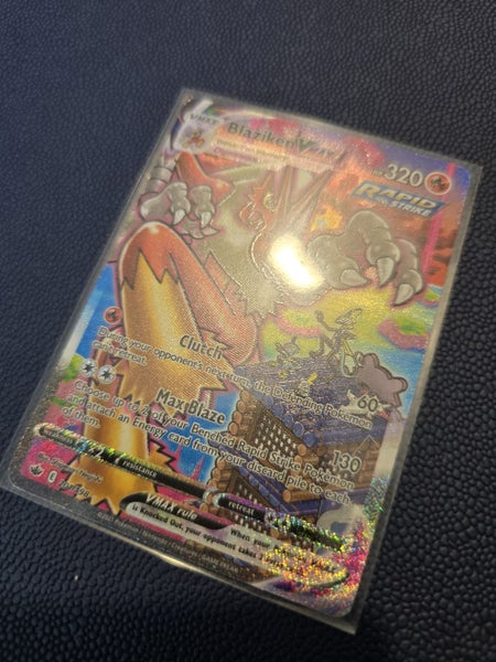 Pokemon Blaziken vmax alt Carousel 2