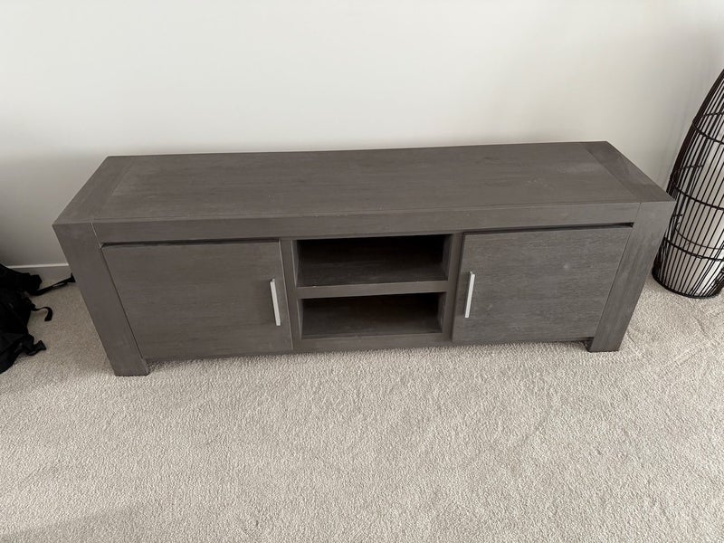 Entertainment Unit Carousel 1