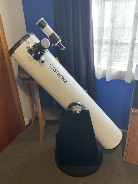 Dobsonian 8inch Telescope Carousel 1