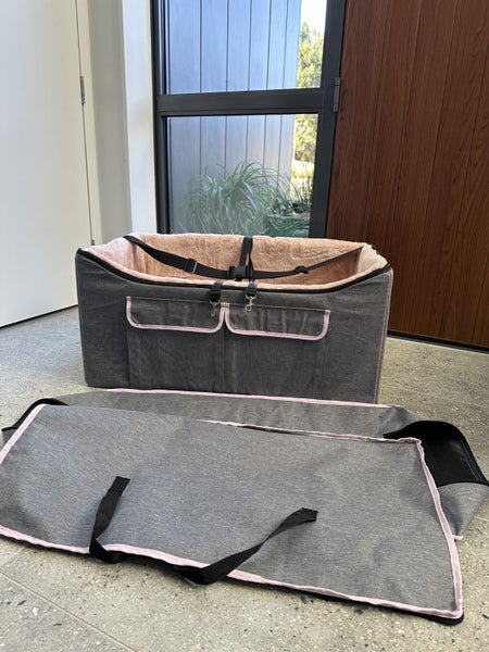 Pet booster seat Carousel 2