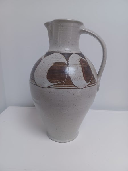 *** Very Large Wayne Porteous Flagon *** Carousel 2