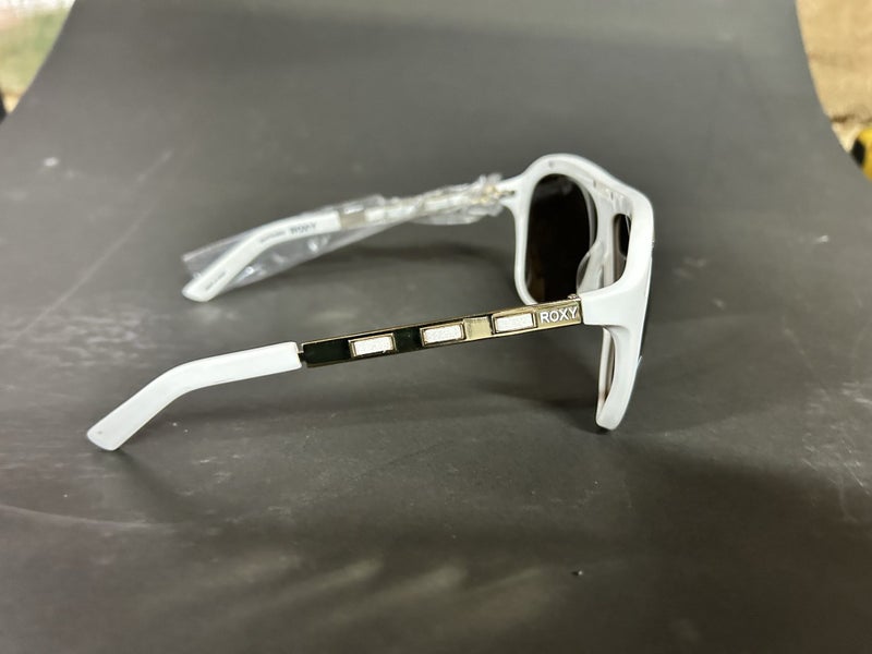 ROXY TEMPTRESS - Bulk Lot Sunglasses NOS 60-pairs Carousel 2