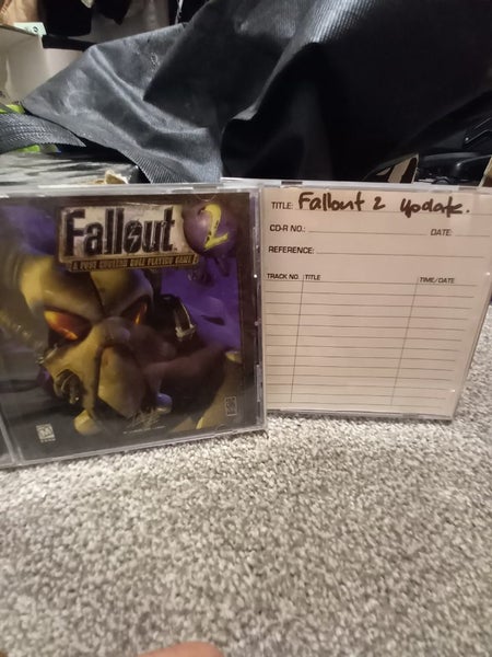 Fallout 2 game with update disc Carousel 1