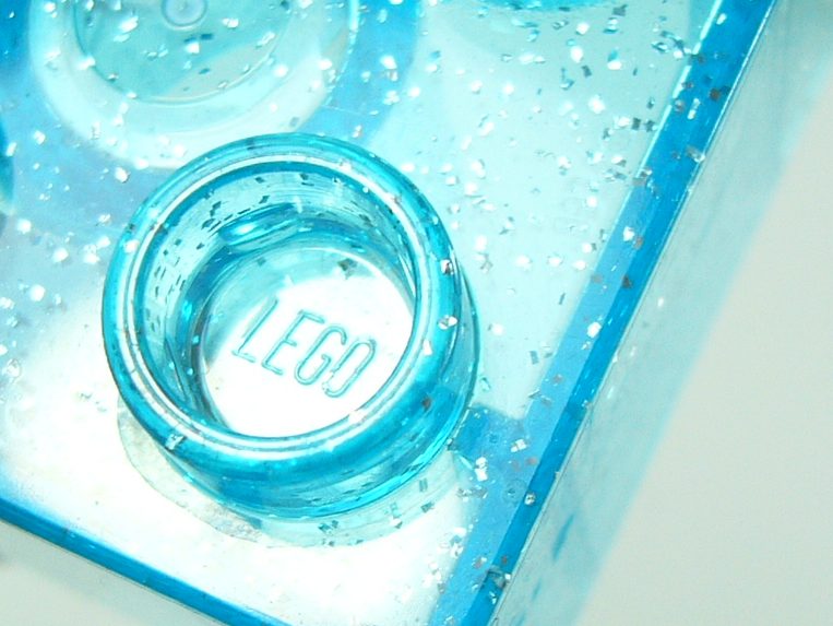 ®™DUPLO - 1 x Glitter Trans-Light Blue 2 x 2 Brick ~Retired 2020~ Carousel 3