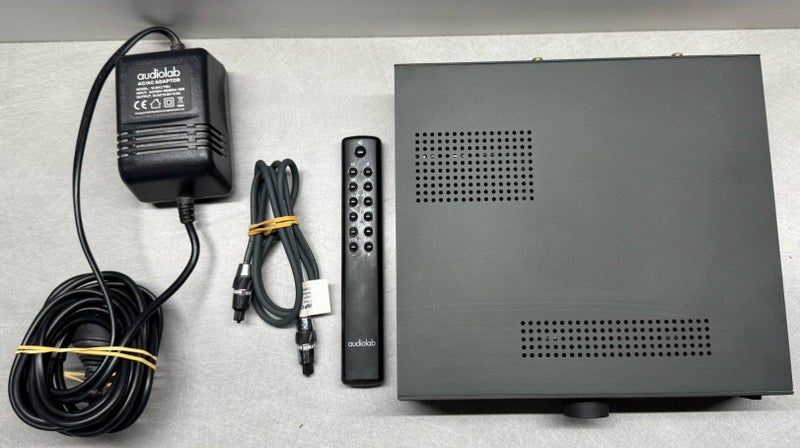 Audiolab M-DAC USB D/A Converter + Headphone Amp – Powers On, As-Is Condition Carousel 2