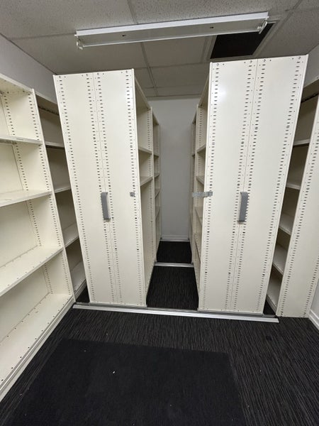 Sliding Shelving Unit Carousel 4