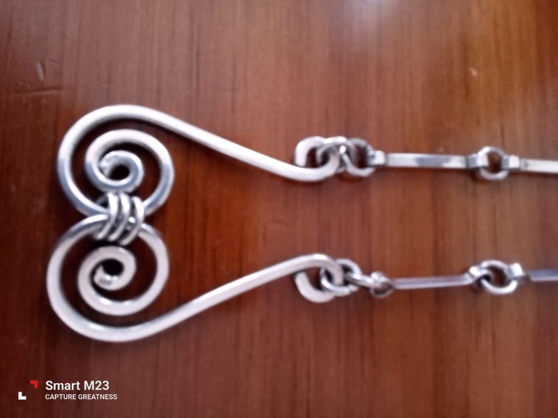 Very beautiful. High. Quality. Silver necklace. Vintage Carousel 2