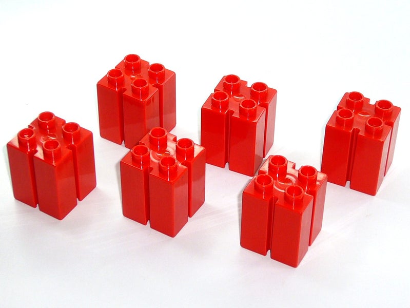 ®™DUPLO - 6 x Red Brick 2 x 2 x 2 with Vertical Grooves Carousel 2