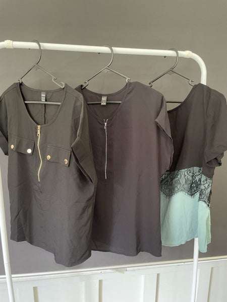 Women’s tops Carousel 3