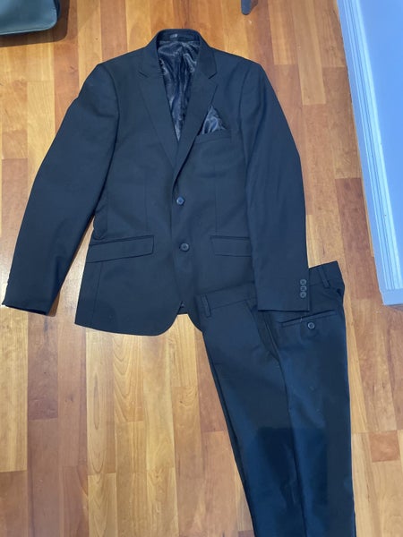 Black ball suit. Fancy brand. Carousel 1