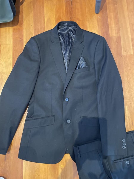 Black ball suit. Fancy brand. Carousel 2